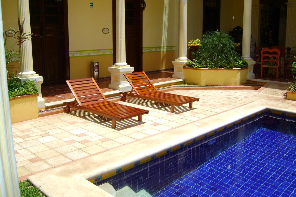 Casa De Las Columnas Merida Bagian luar foto